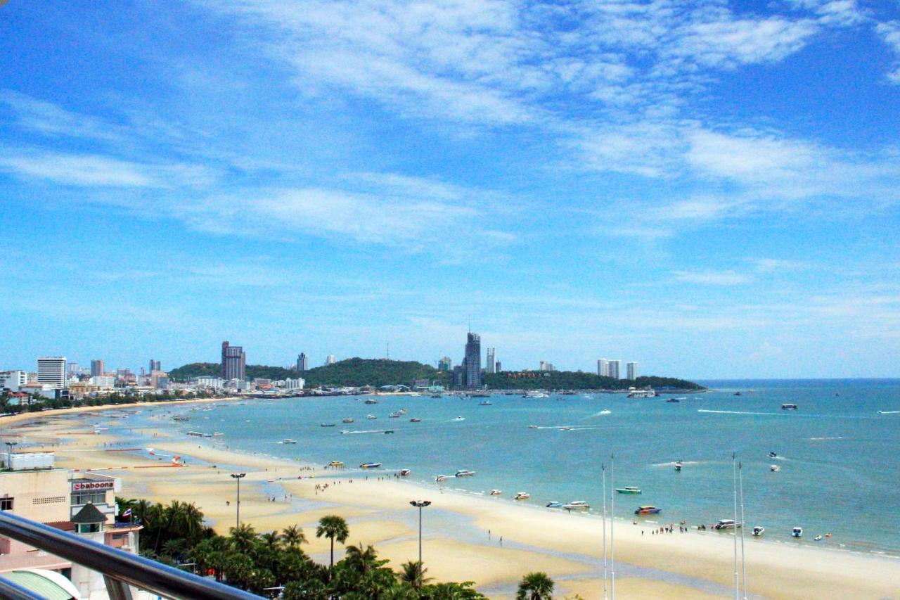 Mark Land Pattaya Beach Eksteriør billede