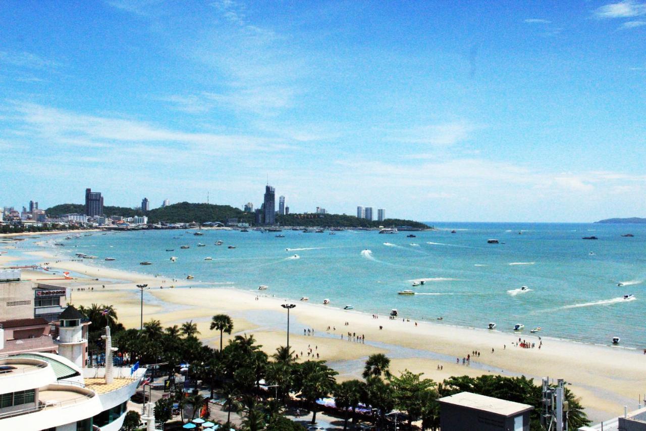 Mark Land Pattaya Beach Eksteriør billede