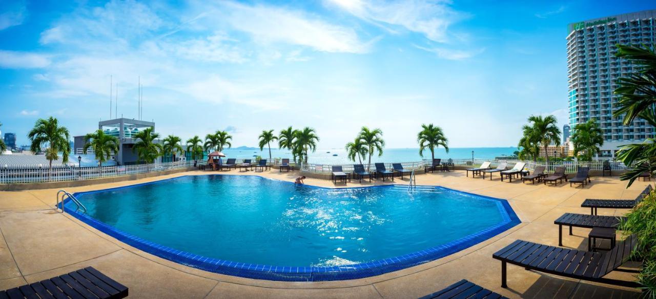 Mark Land Pattaya Beach Eksteriør billede