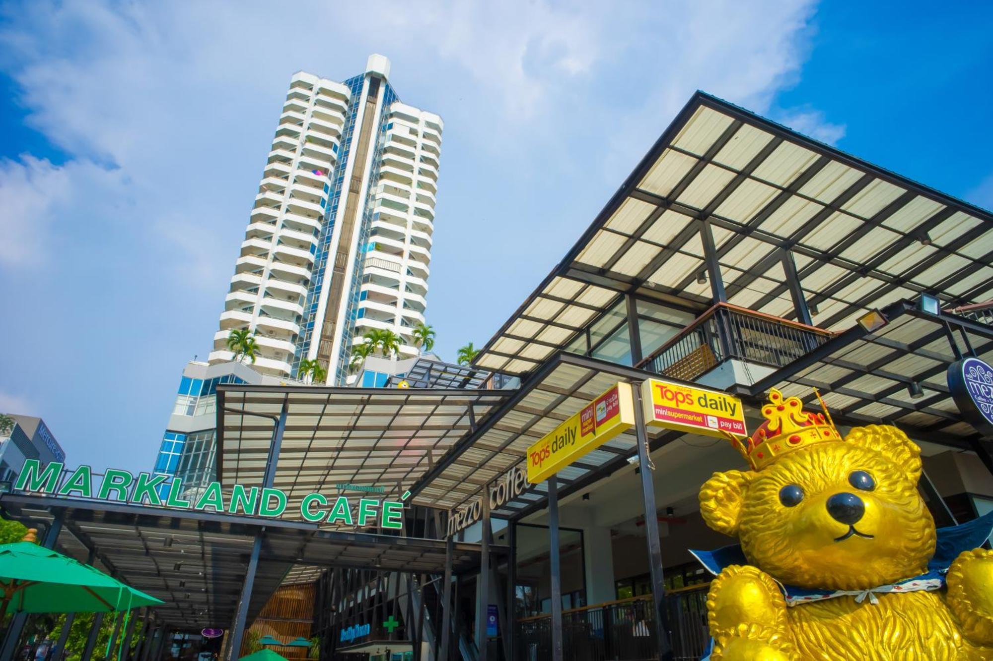 Mark Land Pattaya Beach Eksteriør billede
