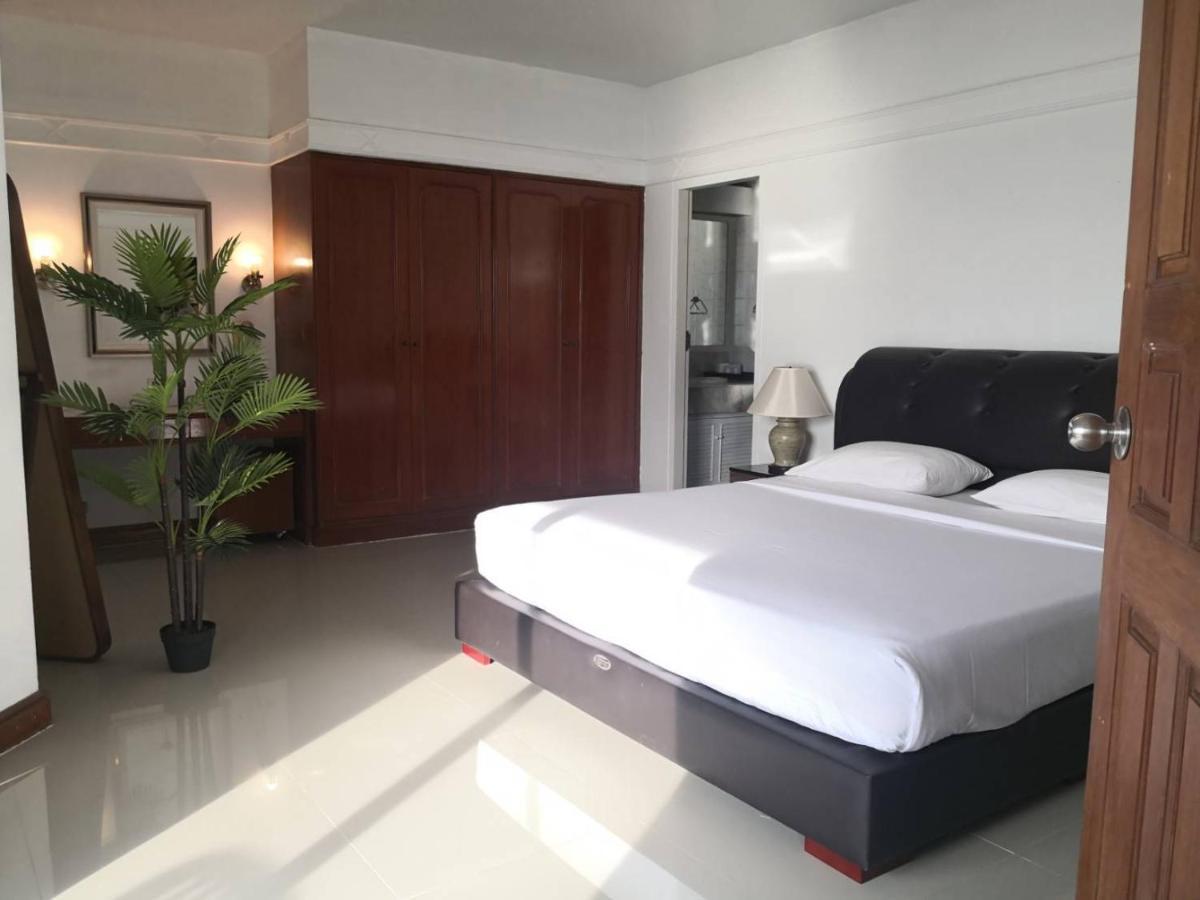 Mark Land Pattaya Beach Eksteriør billede