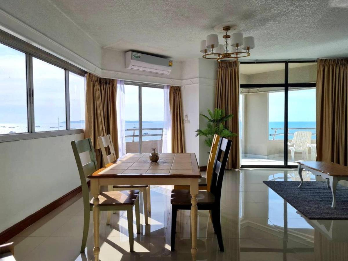 Mark Land Pattaya Beach Eksteriør billede