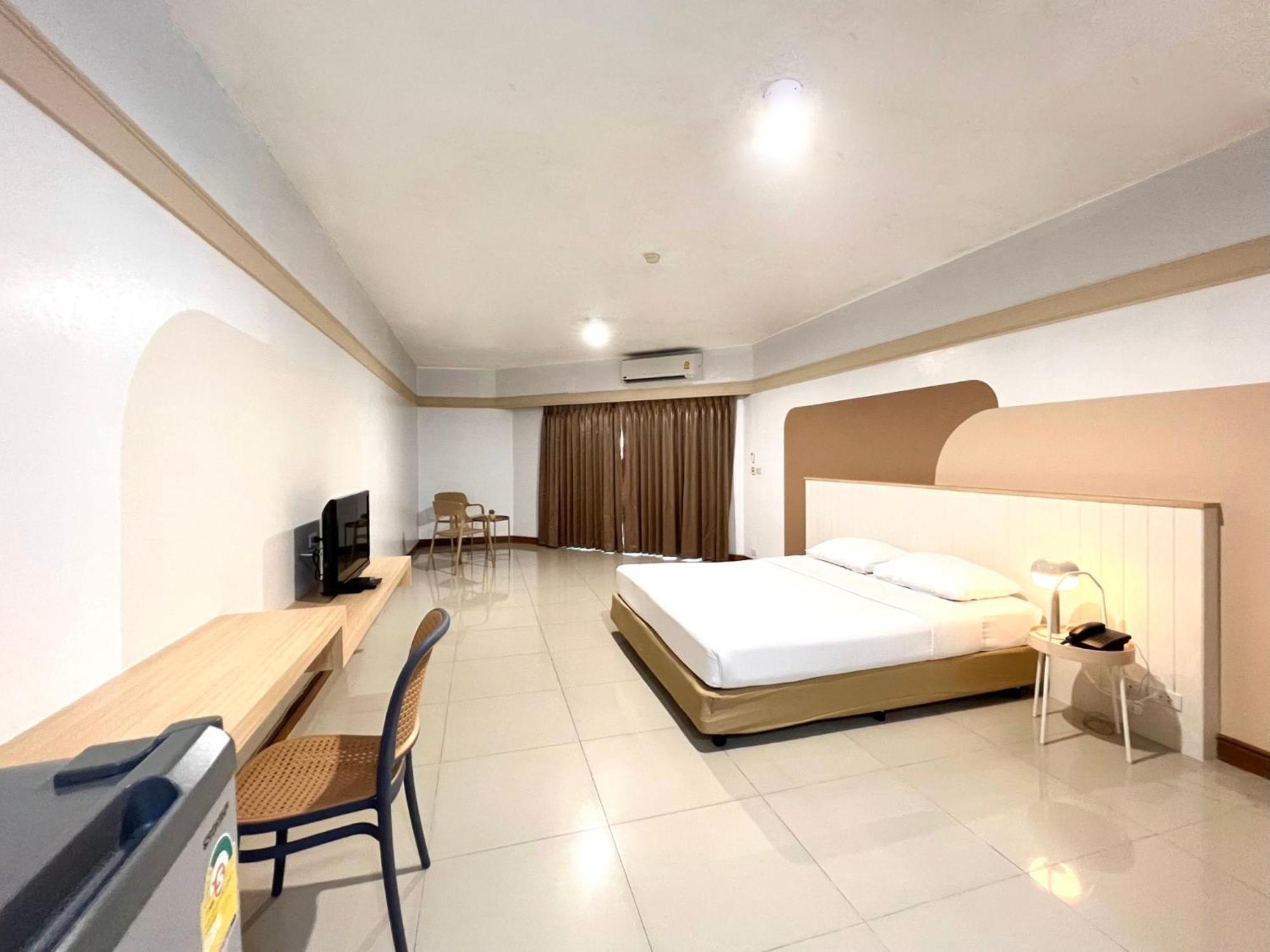 Mark Land Pattaya Beach Eksteriør billede