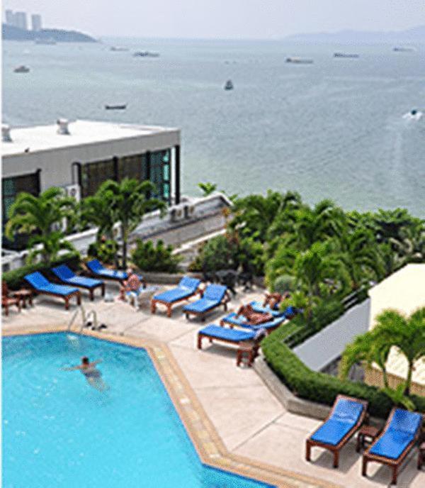 Mark Land Pattaya Beach Eksteriør billede